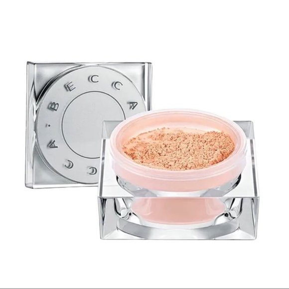 BECCA Other - BECCA Soft Light Blurring Powder in Golden Hour